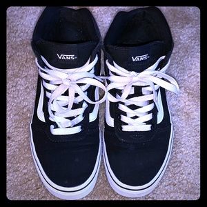 Vans -hi top women’s size 6 Excellent condition
